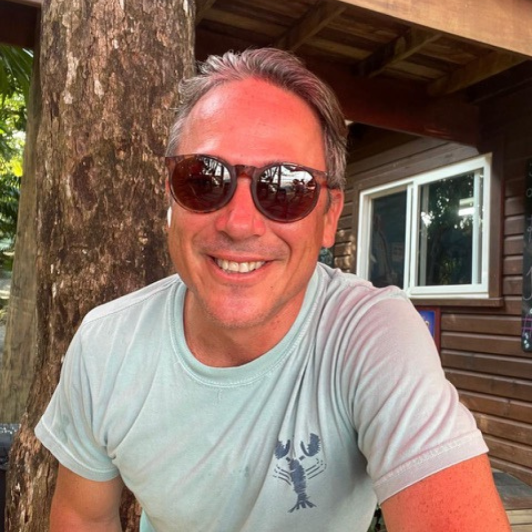 blue island divers armondo headshot